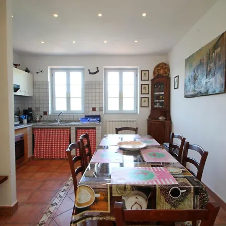 Casa Luigi Holiday home Camaiore